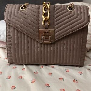 Badgley Mischka Quilted Cream and Gold Shoulder Bag